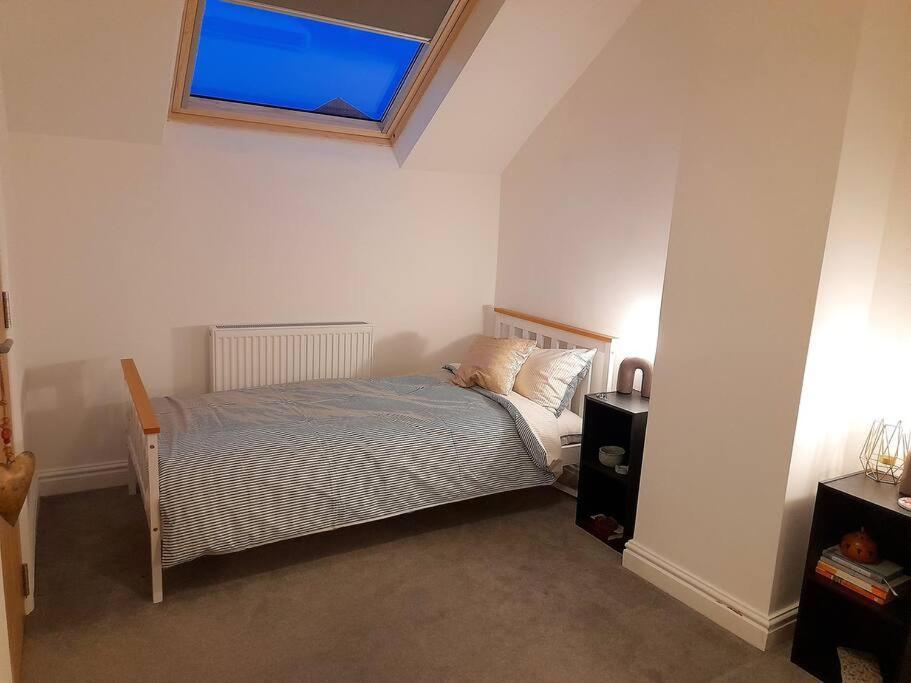 Converted Barn In Bath Esterno foto